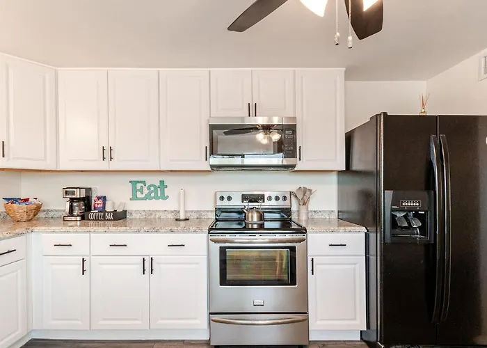 Retreat With Office & Patio * Tucson